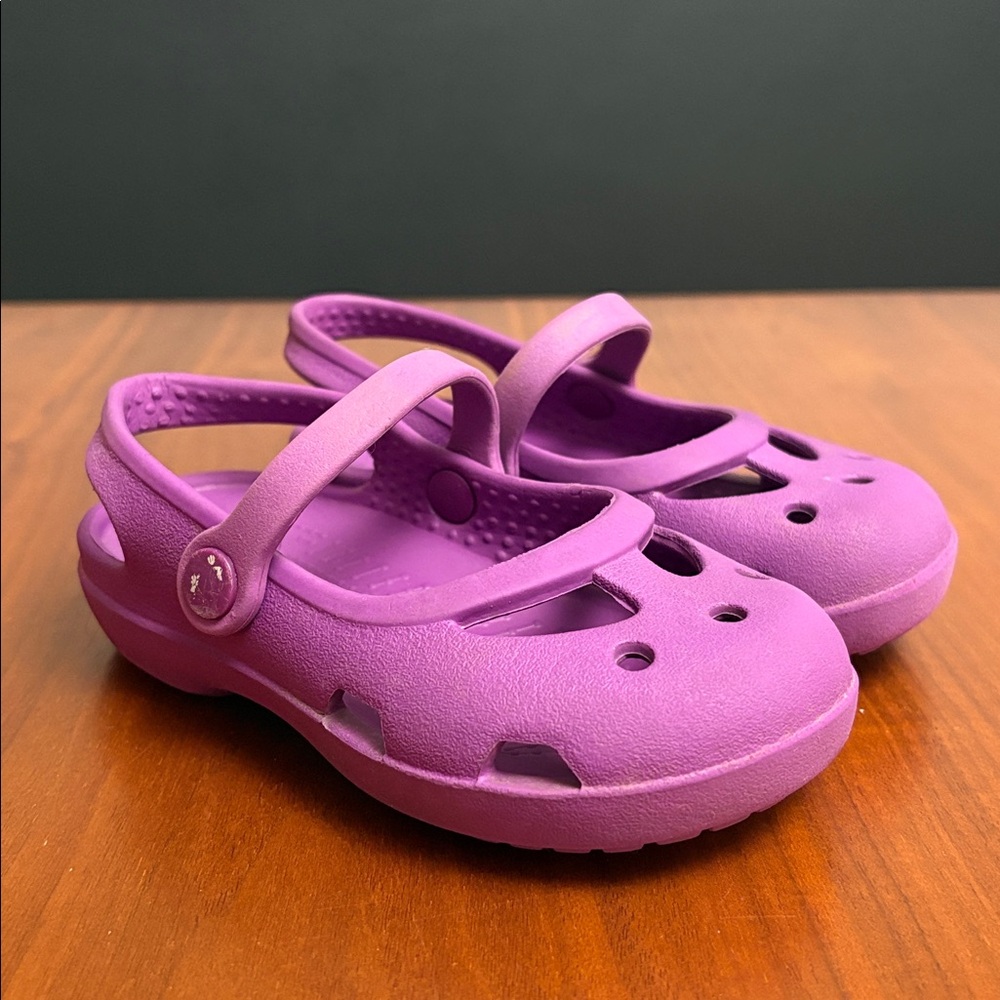 Crocs Girls' Shayna Mary Jane, purple, girls size 7